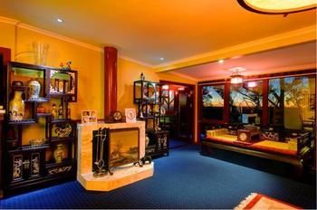 Mt Dandenong Imperial Retreat - Mackay Tourism 5
