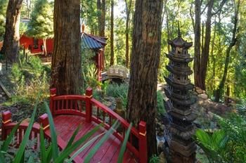 Mt Dandenong Imperial Retreat - Mackay Tourism 6