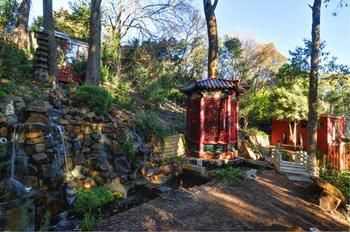 Mt Dandenong Imperial Retreat - Mackay Tourism 16