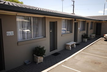 Motabelle Holiday Units - Mackay Tourism 33