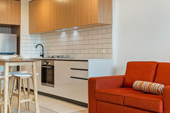 Bayside Towers Serviced Apartments - Mackay Tourism 5