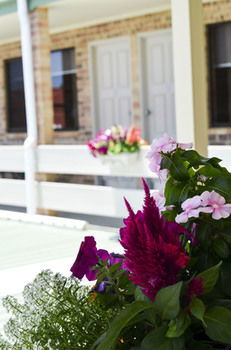 Golden Beach Motor Inn - Mackay Tourism 13