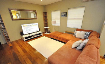 Glebe Furnished Apartments - Mackay Tourism 14