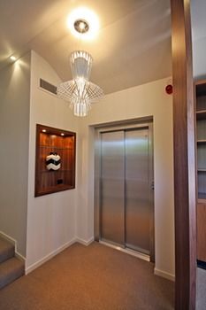 The Penthouse At Cremorne Point Manor - Mackay Tourism 4