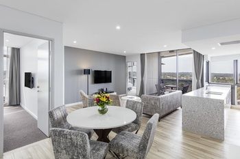 Meriton Serviced Apartments Church Street - Mackay Tourism 15