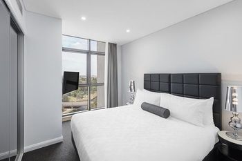 Meriton Serviced Apartments Church Street - Mackay Tourism 16