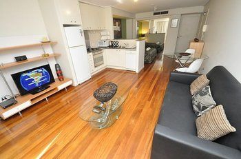 Sydney CBD 2806 Pt Furnished Apartment - Mackay Tourism 10