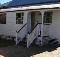 A Pine Cottage - Mackay Tourism