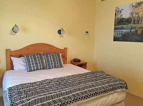 Coonawarra Units - Mackay Tourism 0