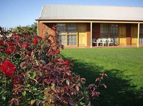 Coonawarra Units - Mackay Tourism 1