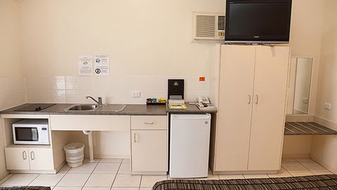 BEST WESTERN Caboolture Central Motor Inn - Mackay Tourism 0