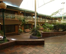 Mayfair Plaza Motel - Mackay Tourism 0
