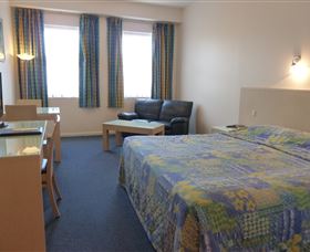 Mayfair Plaza Motel - Mackay Tourism 2