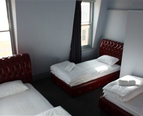 Backpackers Imperial Hotel - Mackay Tourism 2