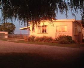 Fairview Bed And Breakfast Cottage - Mackay Tourism 0