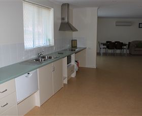 Glenn Moore Accessible Units - Mackay Tourism 0
