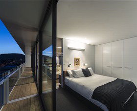 Avalon City Retreat - Mackay Tourism 0