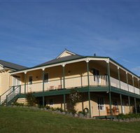 Eloura Luxury Self-Contained Bed  Breakfast Accommodation - Mackay Tourism