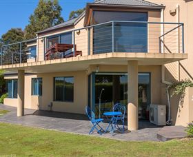 Carol's B&B - Mackay Tourism 5