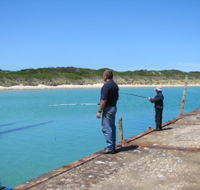 Three Hummock Island Accommodation - Mackay Tourism