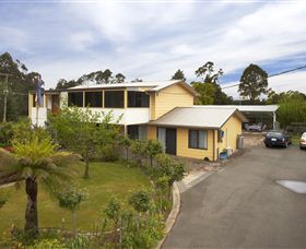 NorthEast Restawhile Bed And Breakfast - Mackay Tourism 0