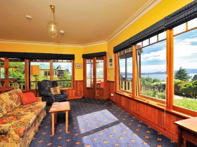 Beauty Point's Pomona Spa Cottages - Mackay Tourism 1