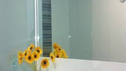 Airleigh-Rose Cottage - Mackay Tourism 0
