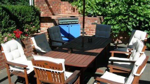 Airleigh-Rose Cottage - Mackay Tourism 3