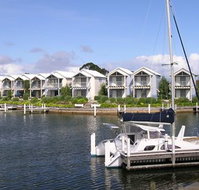 Captains Cove Resort - Mackay Tourism