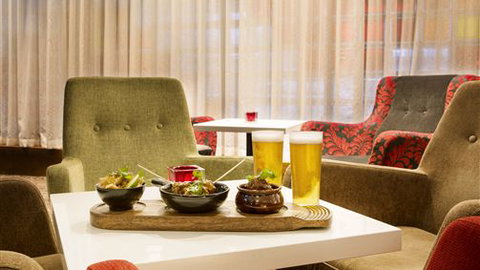 Crowne Plaza Melbourne - Mackay Tourism 4