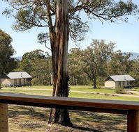 Yering Gorge Cottages - Mackay Tourism