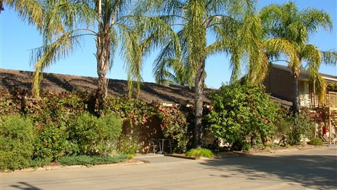 Darling Junction Motor Inn - Mackay Tourism 3