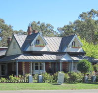 Magnolia Mansfield - Mackay Tourism
