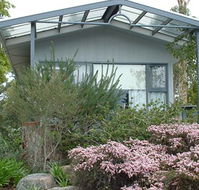 Blue Waters Cottages for Two - Mackay Tourism