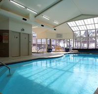 Lake Edge Resort - Mackay Tourism