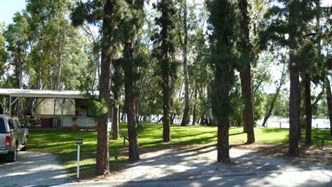 Barham Caravan & Tourist Park - Mackay Tourism 0