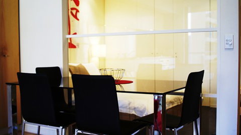 About Melbourne Apartments - Mackay Tourism 1