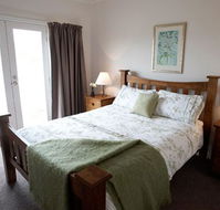 Strath Valley View Bed and Breakfast - Mackay Tourism