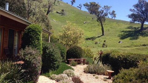 Strath Valley View Bed And Breakfast - Mackay Tourism 5