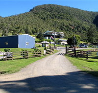 Neurum Creek Bush Retreat - Mackay Tourism