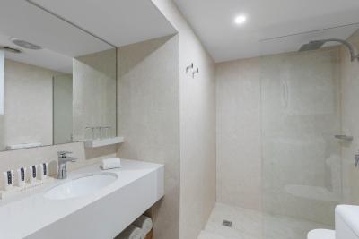 Canterbury International Hotel - Mackay Tourism 3