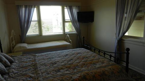 Willy's Holiday House - Mackay Tourism 1