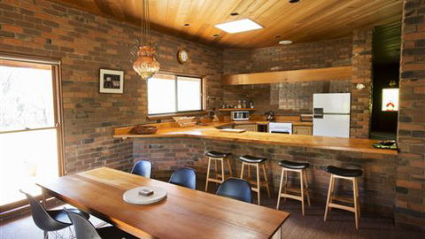 The Eagles Nest - Mackay Tourism 0
