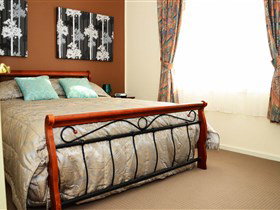 Cooinda View Bed And Breakfast - Mackay Tourism 1