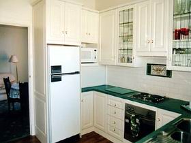 Grandview House Apartments - Glenelg - Mackay Tourism 1