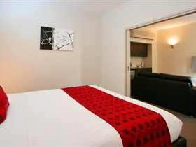 Mawson Lakes Hotel And Function Centre - Mackay Tourism 0