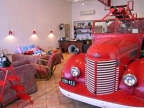 The Fire Station Inn - Fire Engine Suite - Mackay Tourism 1