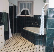 Villa Grenache Bed  Breakfast - Mackay Tourism