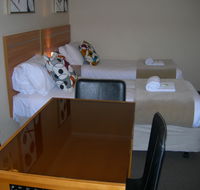 3 Sisters Motel  Cottage - Mackay Tourism