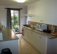 Adrienne's Place on the Hill - Mackay Tourism